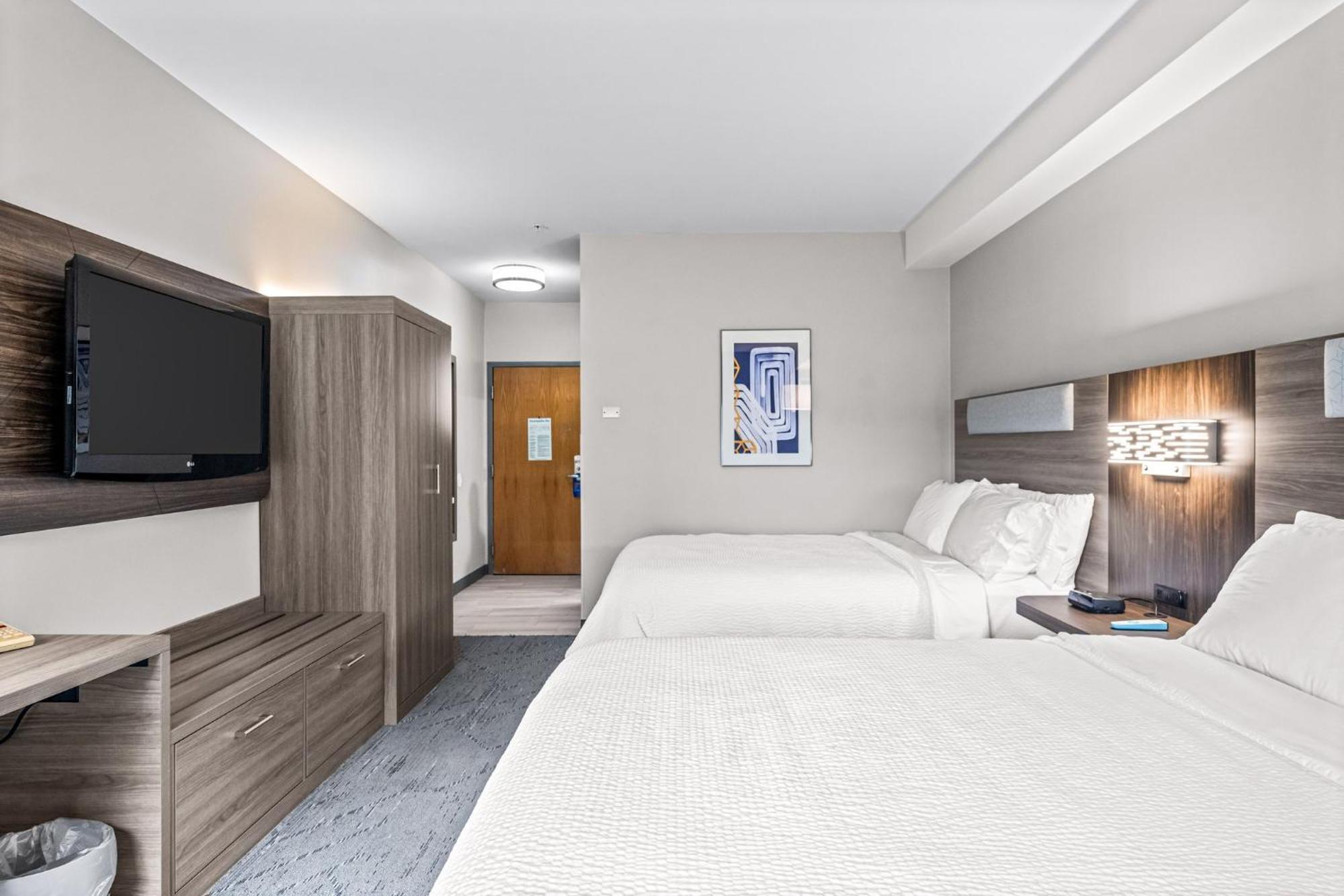 Holiday Inn Express & Suites Carneys Point - Pennsville By Ihg Екстер'єр фото