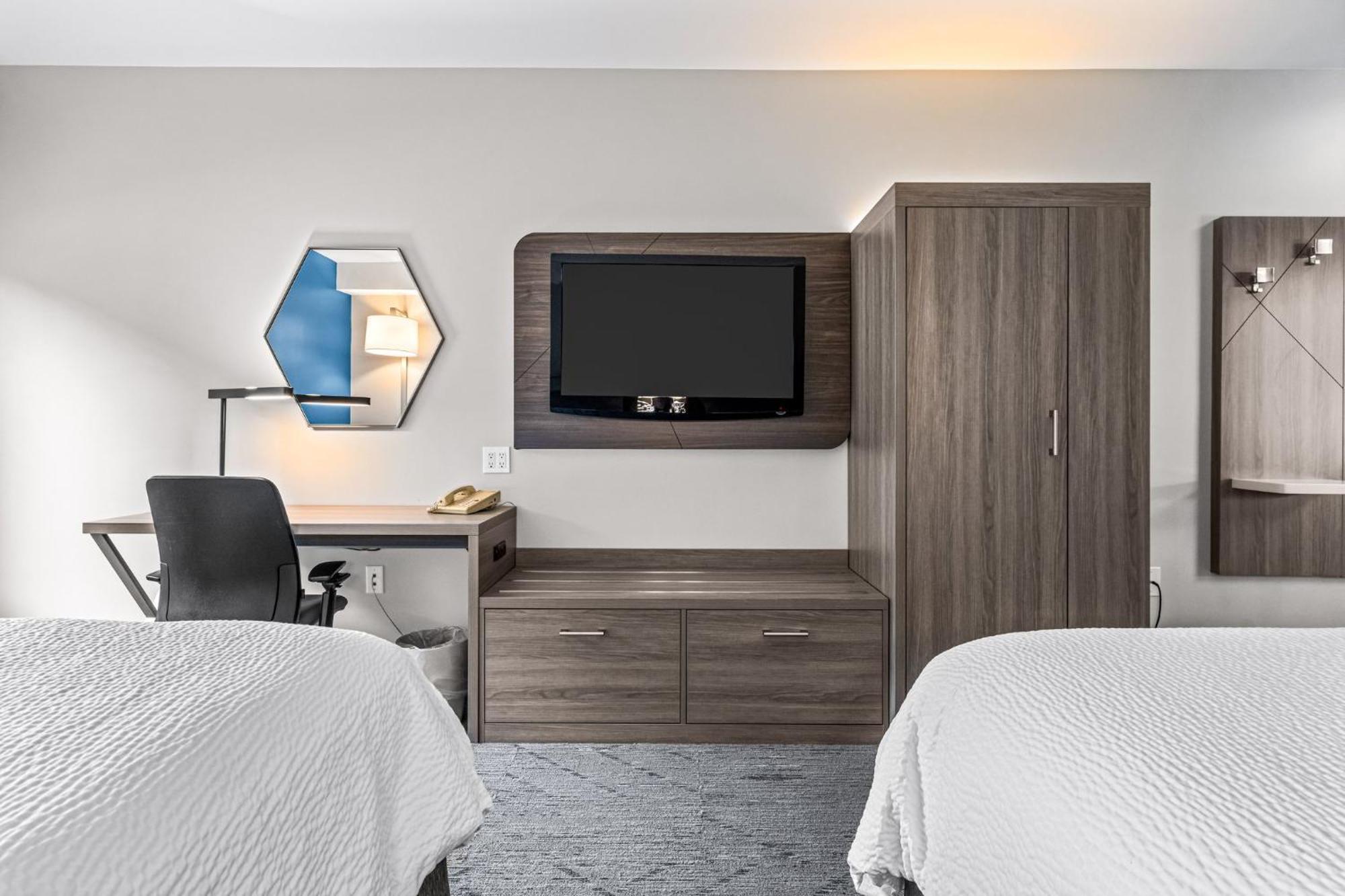 Holiday Inn Express & Suites Carneys Point - Pennsville By Ihg Екстер'єр фото