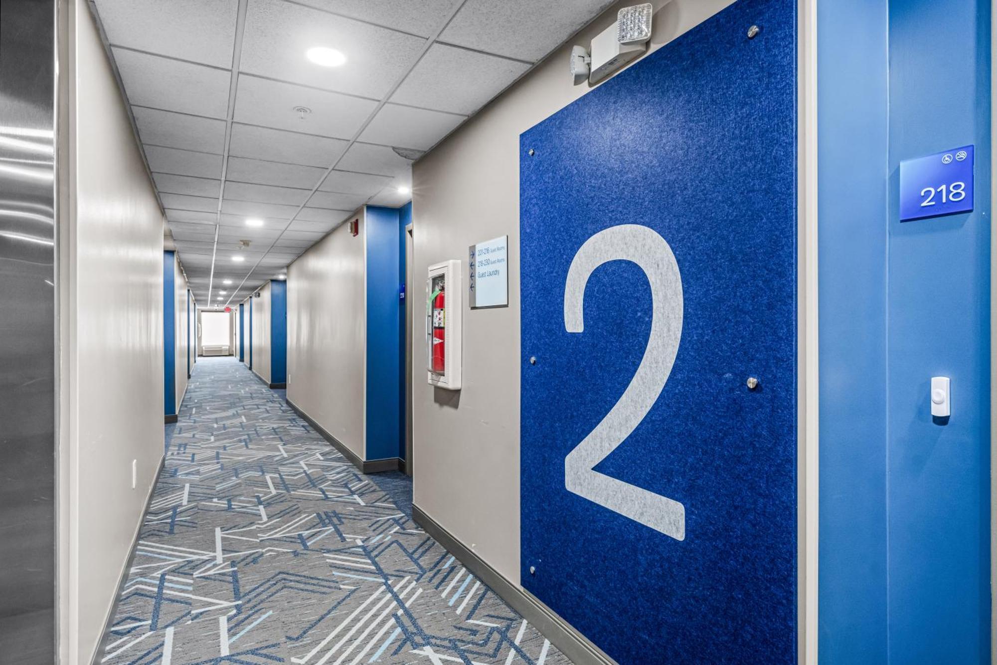 Holiday Inn Express & Suites Carneys Point - Pennsville By Ihg Екстер'єр фото