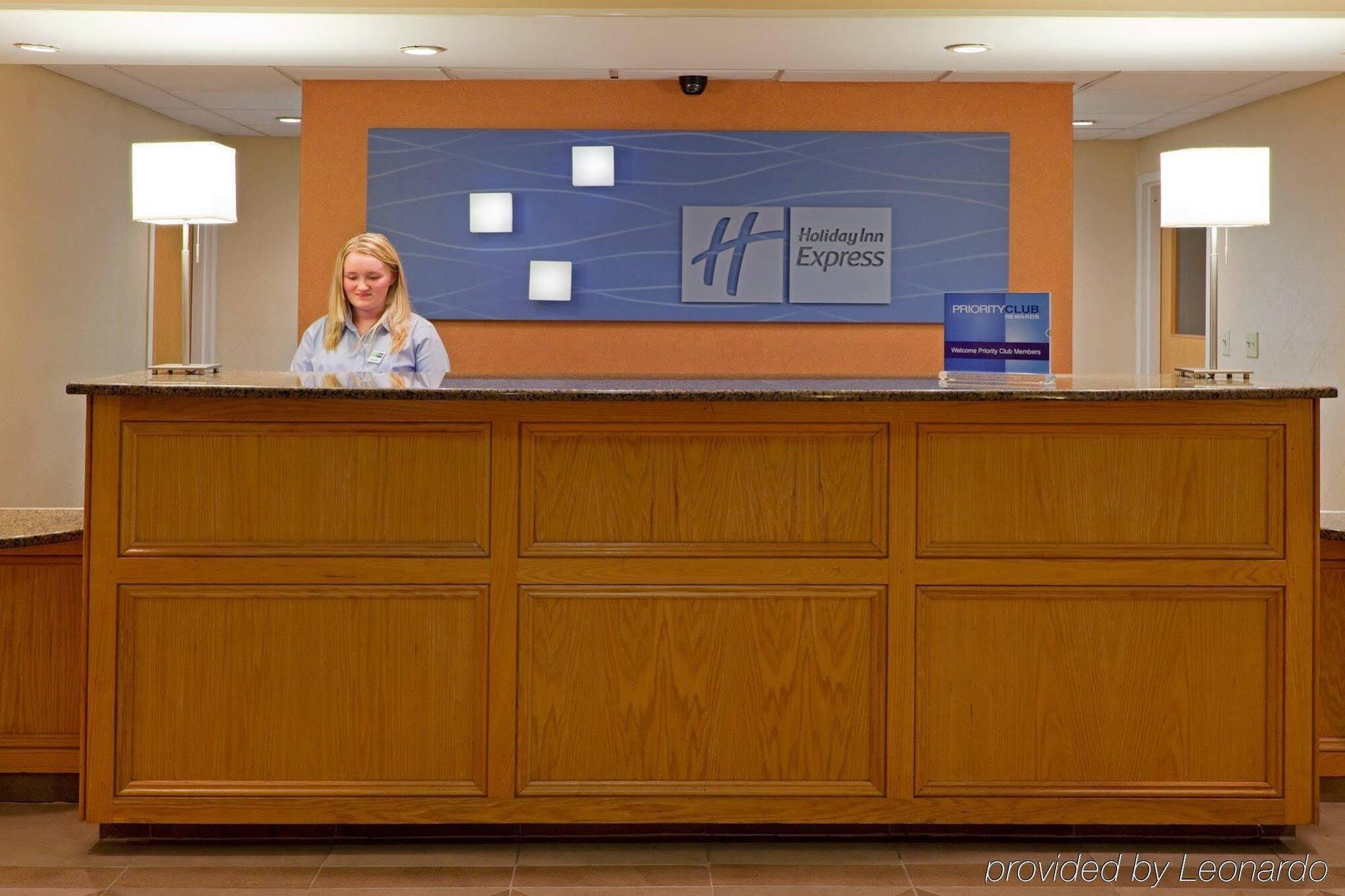 Holiday Inn Express & Suites Carneys Point - Pennsville By Ihg Екстер'єр фото